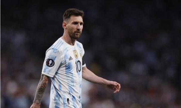 杜锋：很激动，感谢队员们的拼搏，希望他们享受冠军的喜悦